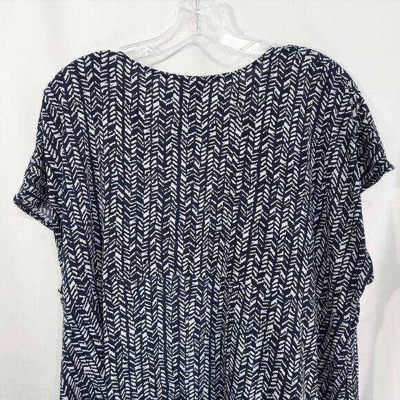 Catherines Plus Size 22W 24W Top 2X Blue Any Wear Crochet Navy Blue White 1386 - Picture 5 of 9